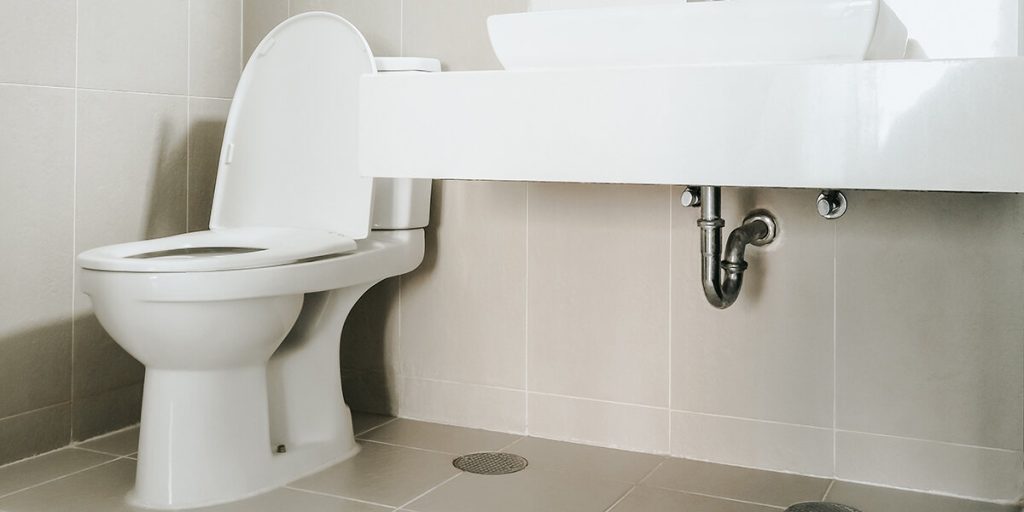 Can a Running Toilet Cause a High Water Bill? Image