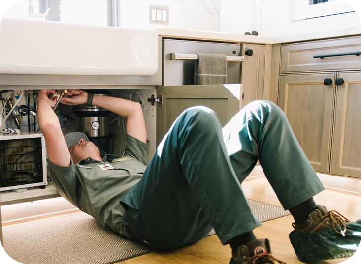 Rainforest Plumbing and Air employs qualified Plumbers and Garbage Disposal Repair Techs to get your job done right. Garbage Disposal Repair Service Technician
